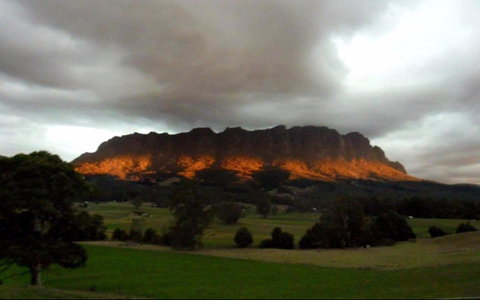 Mount Roland - Accommodation QLD 1