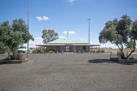 North Bourke Airport - Accommodation QLD 0