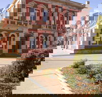 Northam Town Hall - Accommodation QLD
