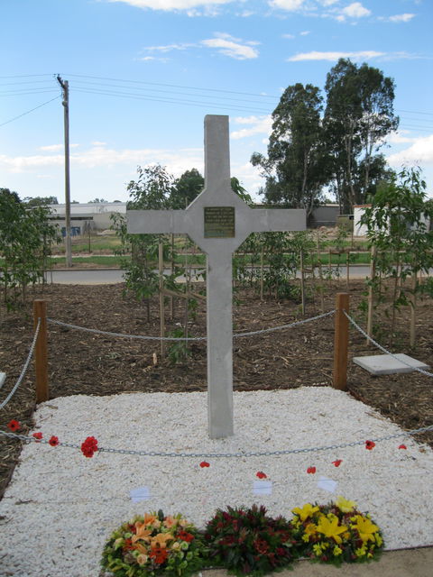 Vietnam Veterans Commemorative Walk - Accommodation QLD 1