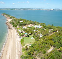 Quoin Island - Accommodation QLD