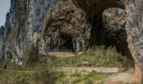 Yarrangobilly Caves – Castle Walk - Accommodation QLD 0
