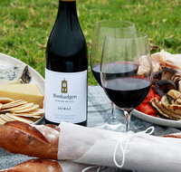Bimbadgen Vineyard Picnic And Premium Wine Tasting - Accommodation QLD