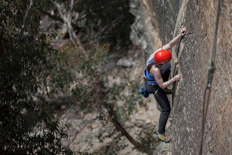 Small-Group Weekend Rock Climbing Adventure From Katoomba - Accommodation QLD 1