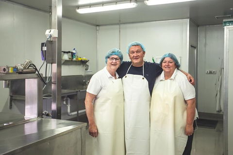 Artisan Cheese Tastings And Sales - Accommodation QLD 4