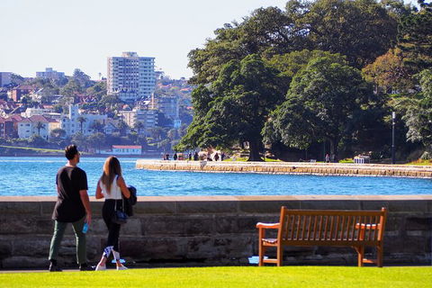 Quay People: Sydney Harbour Walking Tour With Coffee - Accommodation QLD 2