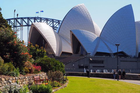 Quay People: Sydney Harbour Walking Tour With Coffee - Accommodation QLD 0