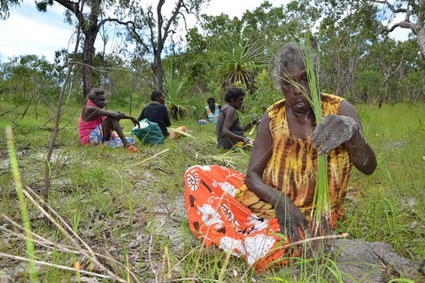 Gay-Wu Woman\'s 5 Day Yolngu Homeland Tour - Accommodation QLD 9