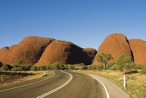 5-Hour Kata Tjuta Sunrise Tour From Ayers Rock With Breakfast - Accommodation QLD 5