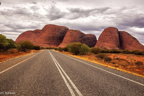 5-Hour Kata Tjuta Sunrise Tour From Ayers Rock With Breakfast - Accommodation QLD 4