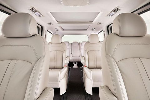 Luxury Van, Private Transfer, Cairns Airport - Palm Cove. - Accommodation QLD 2