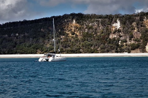 Bareboat Hire - Cattitude 7 Nights - Accommodation QLD 0