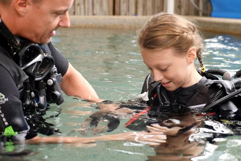 Scuba Kids- Padi Bubblemaker Course - Accommodation QLD 1
