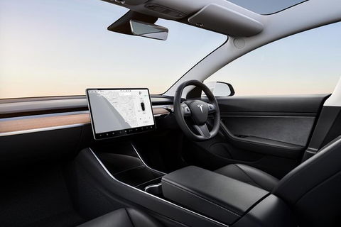 Adelaide Airport Departure Transfer In A Tesla Model3 EV - Accommodation QLD 0