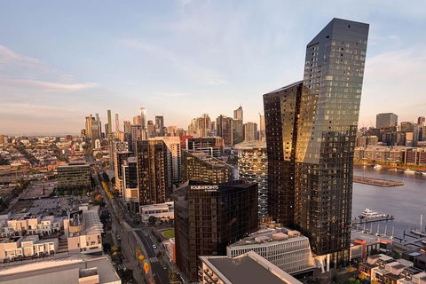 Melbourne Airport Transfers: Melbourne To Melbourne Airport MEL In Luxury Car - Accommodation QLD 5