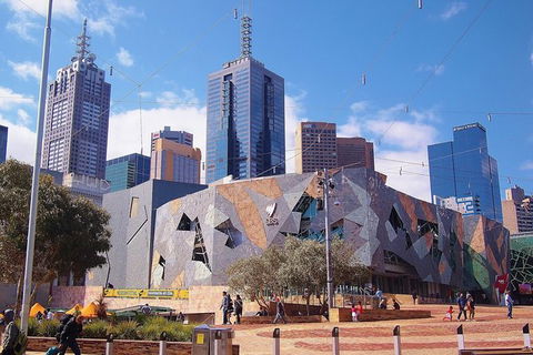 Melbourne Airport Transfers: Melbourne To Melbourne Airport MEL In Luxury Car - Accommodation QLD 1