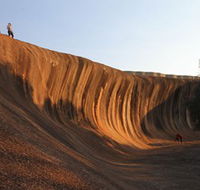 Wave Rock - Accommodation QLD