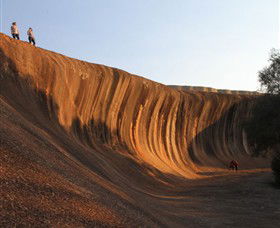 Wave Rock - Accommodation QLD 0