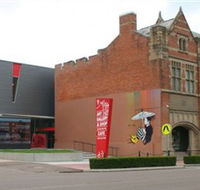 Maitland Regional Art Gallery - Accommodation QLD