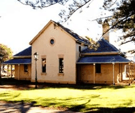 Historic Courthouse - Accommodation QLD