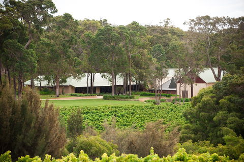 Clairault & Streicker Wines - Accommodation QLD 4