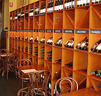 Lina's Bistro A Vin - Accommodation QLD