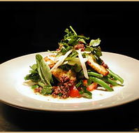 Centennial Hotel - Accommodation QLD