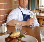 Frisco Hotel - Accommodation QLD