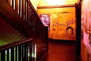 Revolver - Accommodation QLD 0