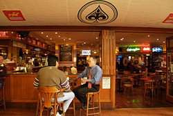 Aces Bar And Bistro - Accommodation QLD 0
