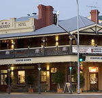 Coopers Alehouse at the Earl - Accommodation QLD