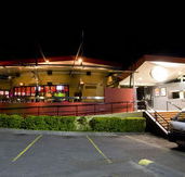 Fitzy's Hotel - Accommodation QLD