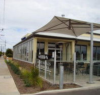 Wee Willie's Tavern - Accommodation QLD