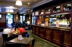 Ryans Paragon Hotel - Accommodation QLD 1