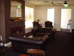 Eltham Hotel - Accommodation QLD 2