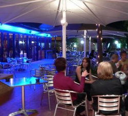 Sussex Hotel - Accommodation QLD 2