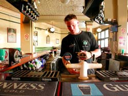 Mercantile Hotel - Accommodation QLD 2