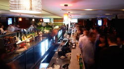 Aurora Bar - Accommodation QLD 2