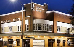 The Fringe Bar - Accommodation QLD 2
