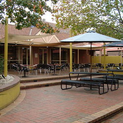 Deer Park Hotel - Accommodation QLD 3