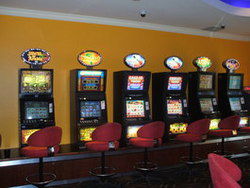 Wee Willie's Tavern - Accommodation QLD 3