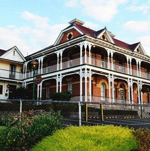 Old England Hotel - Accommodation QLD 0