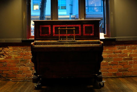 Barking Dog Wine Bar & Cafe - Accommodation QLD 2