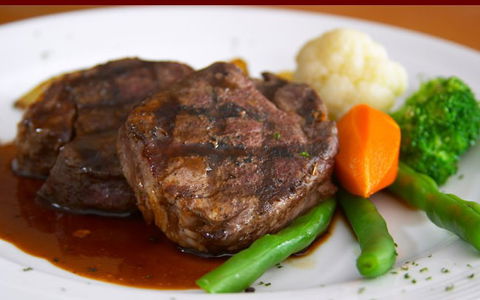 R. G. Mcgees Hotel Restaurant - Accommodation QLD 0