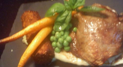 Macauleys Restaurant - Accommodation QLD 5