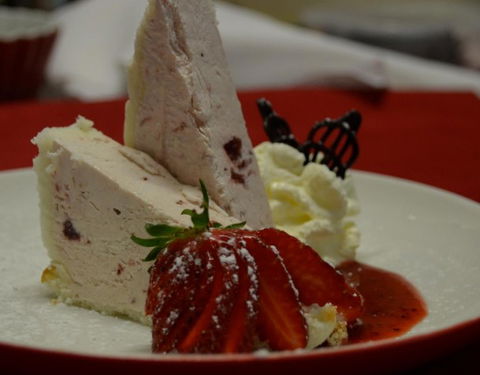 Des Alpes Swiss Restaurant - Accommodation QLD 1