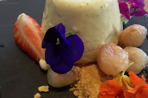 MRepublic Restaurant, Bar And Lounge - Accommodation QLD 2