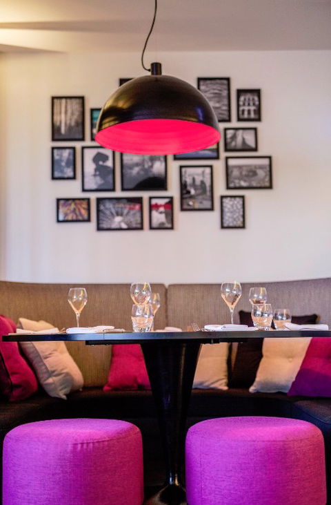 MRepublic Restaurant, Bar And Lounge - Accommodation QLD 6