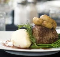Bugzies Seafood Restaurant - Accommodation QLD