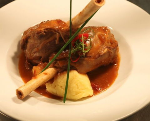 Garlic Clove Restaurant - Accommodation QLD 2